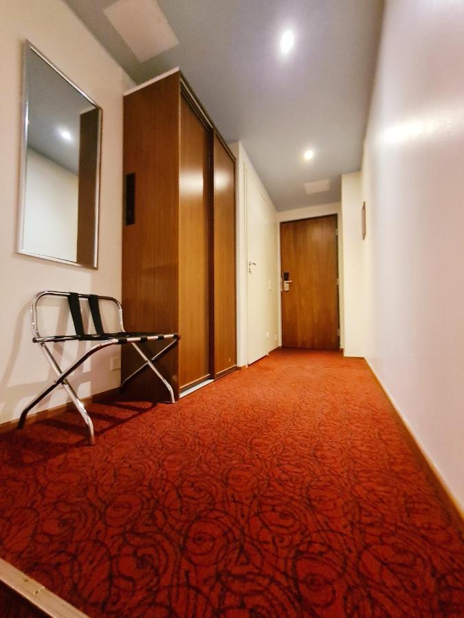 Hotelli Midpoint