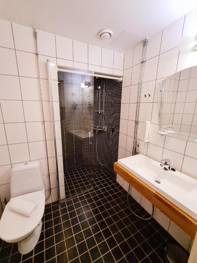 Hotel Midpoint 3*
